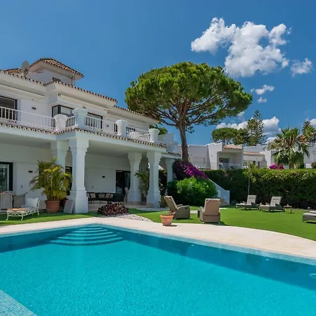 Apartment Luxurious 7 Bdrm Frontline Golf - Aloha Gardens Marbella