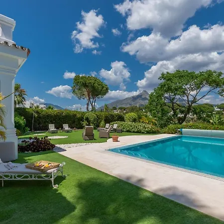 Apartment Luxurious 7 Bdrm Frontline Golf - Aloha Gardens Marbella