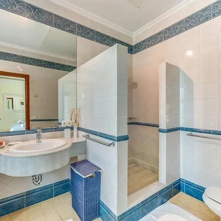 Apartment Luxurious 7 Bdrm Frontline Golf - Aloha Gardens Marbella