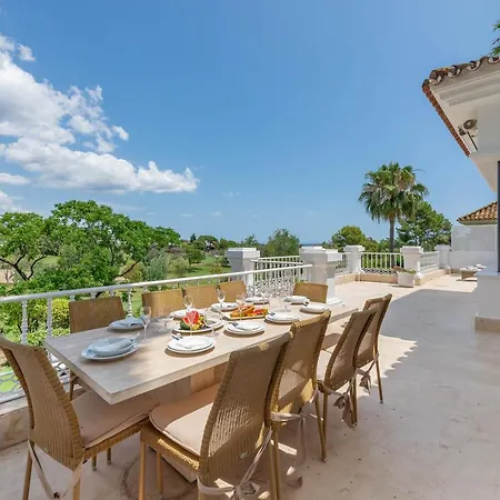 Luxurious 7 Bdrm Frontline Golf - Aloha Gardens Marbella