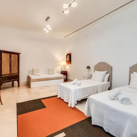 Luxurious 7 Bdrm Frontline Golf - Aloha Gardens * Marbella